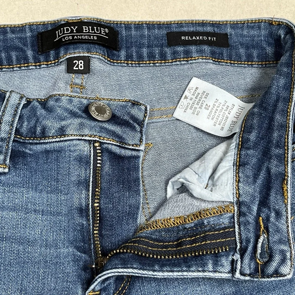 Judy Blue Women's Medium Wash High Rise Relaxed Fit Jeans Sz 7/28 Casual Comfort